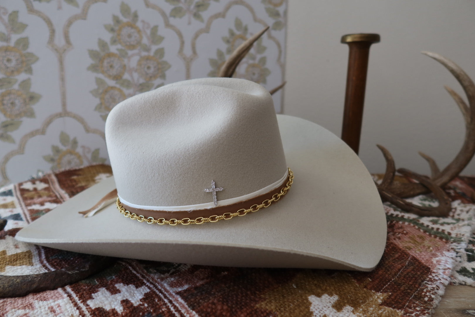 Cross Hat Pin