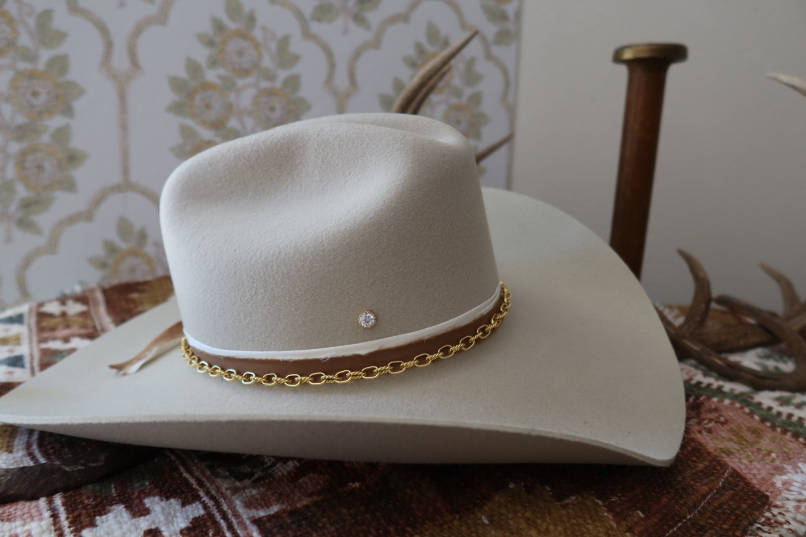 Gold Stone Hat PIn