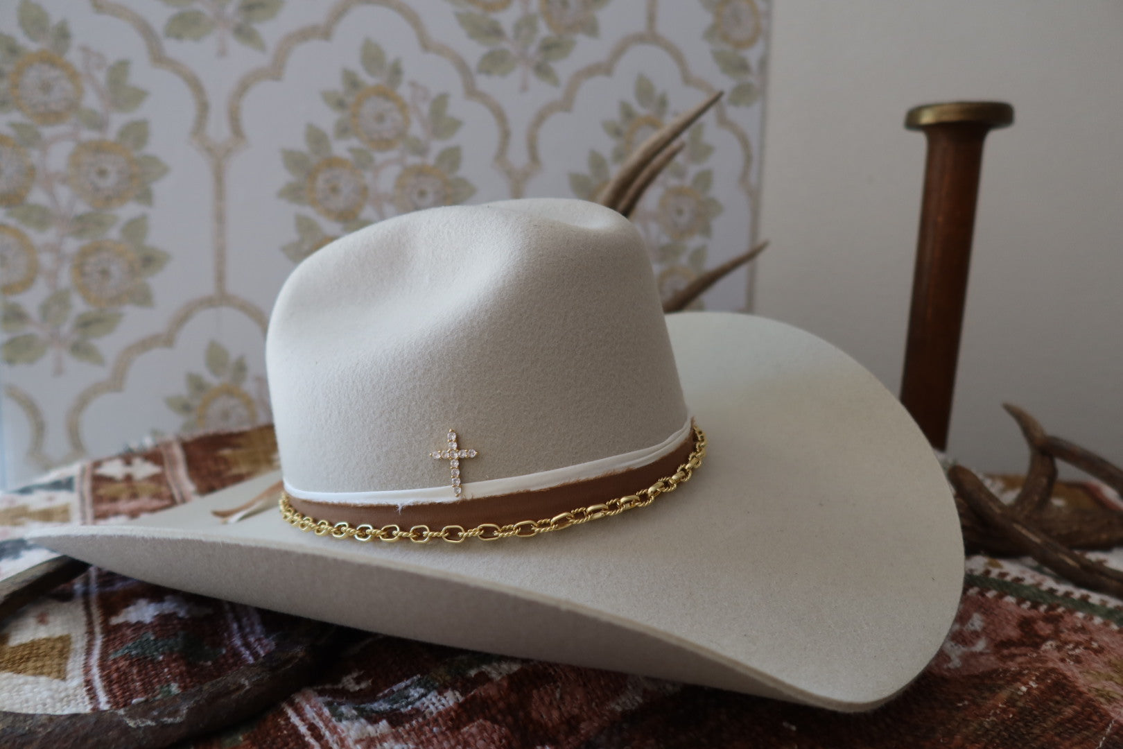 Cross Hat Pin