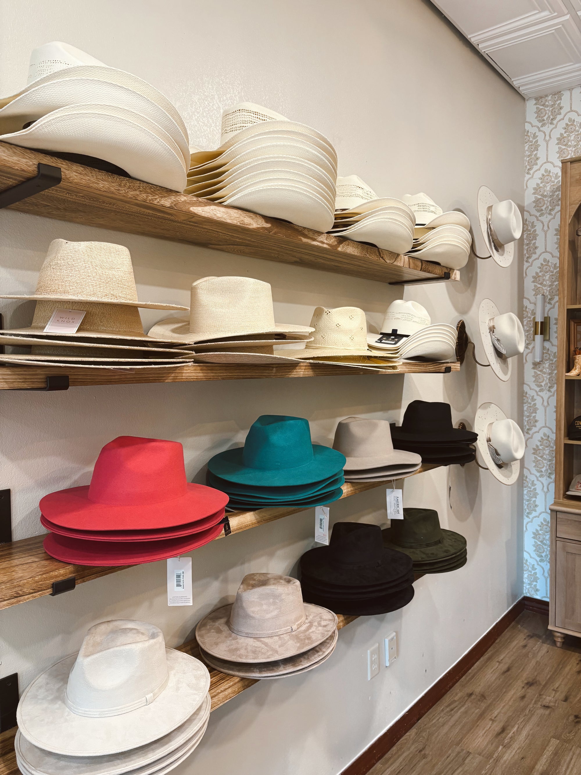 Hat Room Reservation
